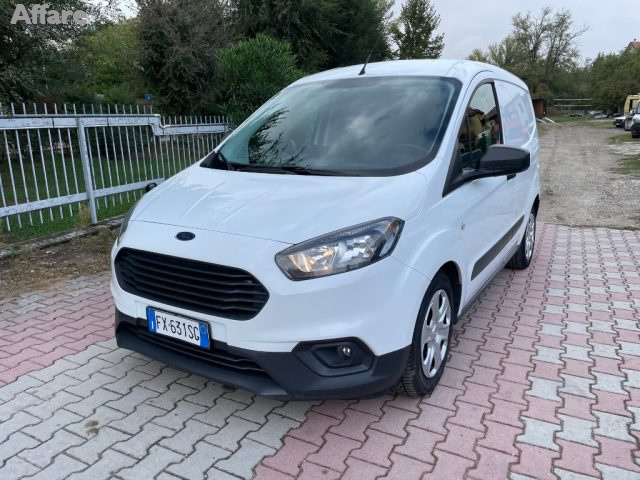 Ford Transit Courier 1.5 TDCi 100CV Van Trend, del 2019, 98.000 km, in vendita a Pavia (PV)
