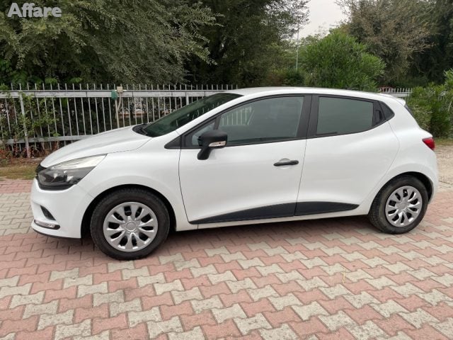 Renault Clio 1.5 dCi 8V 75CV Start&Stop 5 porte Van - foto 2 di 4