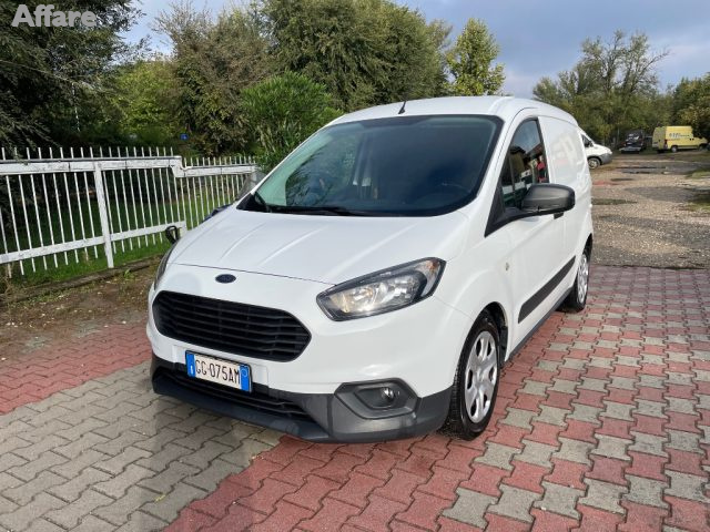 Ford Transit Courier 1.5 TDCi 75CV Van Trend, del 2021, 125.000 km, in vendita a Pavia (PV)