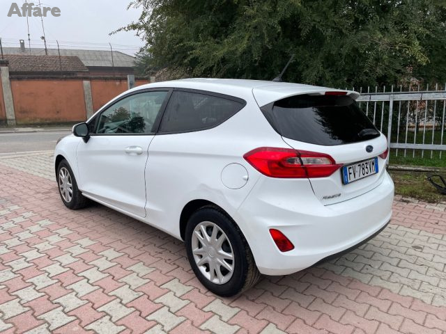 Ford Fiesta 1.5 TDCi 85 CV 3 porte Van Business - foto 3 di 4