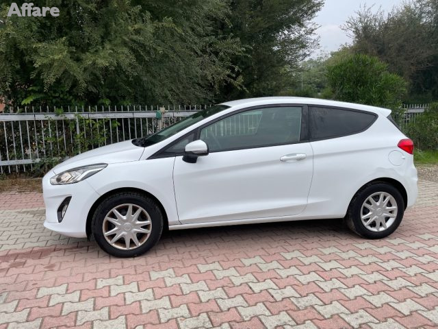 Ford Fiesta 1.5 TDCi 85 CV 3 porte Van Business - foto 2 di 4