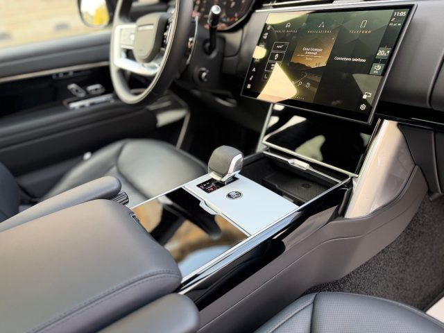 Land Rover Range Rover 3.0D 350CV HSE FULL KM 3000 NEW BOLLO 12 2026! usato a TORINO