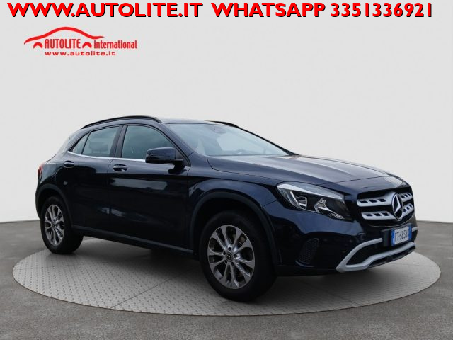 Mercedes-Benz GLA 220 Automatic 4Matic Business Extra Sport - foto 3 di 4