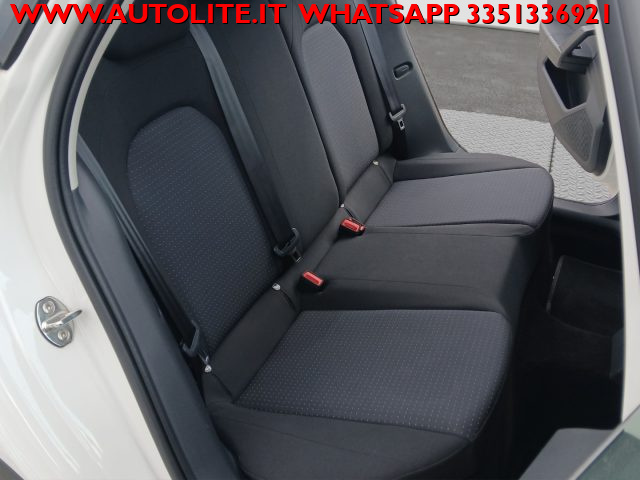 SEAT Arona 1.0 EcoTSI Style, del 2023, 35.371 km, in vendita a San Zenone Degli Ezzelini (TV)