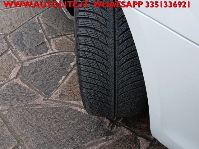Porsche Macan 2.0 T, del 2023, 47.371 km, in vendita a San Zenone Degli Ezzelini (TV)