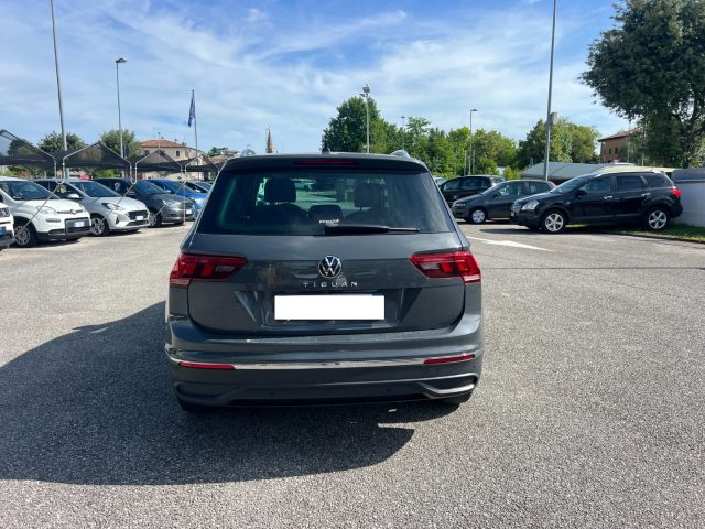 Volkswagen Tiguan 2.0 TDI SCR Life 1 PROPRIETARIO KM TAGLIANDATI - foto 4 di 4