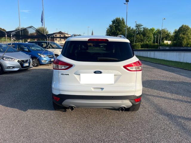 Ford Kuga 2.0 TDCI 150 CV S&S 4WD Powershift Titanium - foto 4 di 4