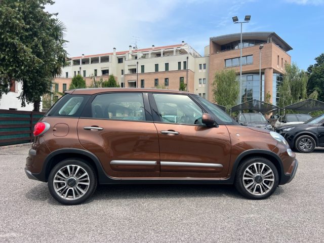 Fiat 500L 1.6 Multijet 120 CV City Cross AUTO PER NEOPATENTA - foto 4 di 4