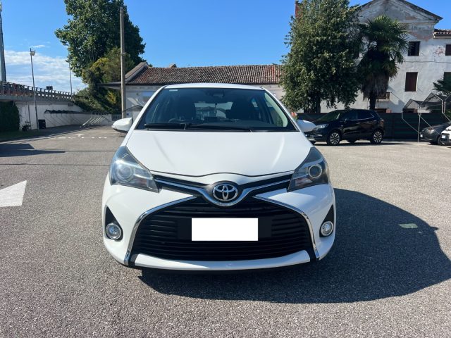Toyota Yaris 1.4 D-4D 5 porte Lounge 1 PROP AUTO X NEOPATENTATI - foto 3 di 4