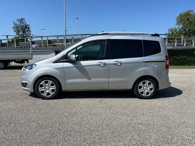 Ford Tourneo Courier 1.5 TDCI 75 CV Titanium PERFETTA!!! - foto 4 di 4