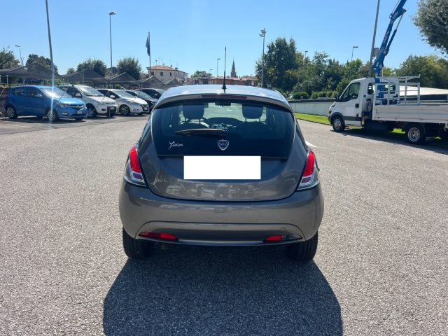 Lancia Ypsilon 1.2 69 CV 5 porte Silver UNICO PROPRIETARIO - foto 4 di 4