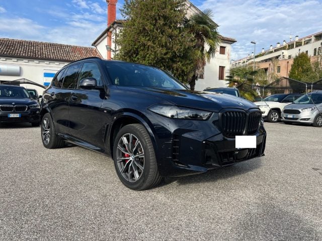 BMW X5 xDrive30d 48V Msport UNICO PROPRIETARIO, del 2024, 64.000 km, in vendita a Portogruaro (VE)