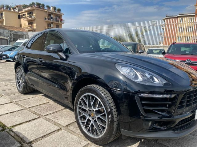 Porsche Macan 2 - foto 3 di 4