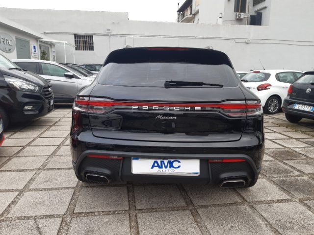 Porsche Macan 2 - foto 4 di 4