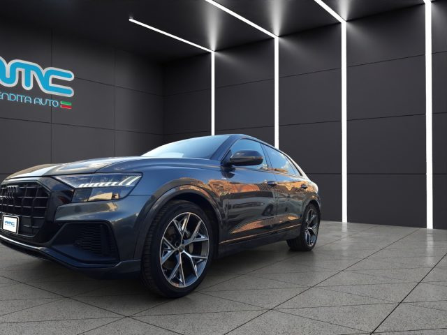 Audi Q8 50 TDI 286 CV quattro tiptronic Sport - foto 2 di 4