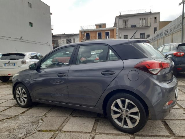 Hyundai i20 1.2 84 CV 5 porte Econext Comfort - foto 2 di 4