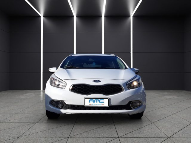 Kia cee'd 1.6 CRDi 110 CV SW Cool usato a POMPEI