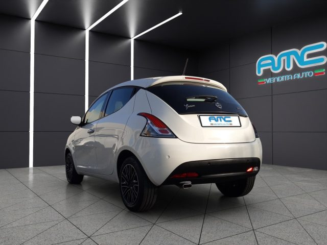 Lancia Ypsilon 1.0 FireFly 5 porte S&S Hybrid Alberta Ferretti - foto 4 di 4