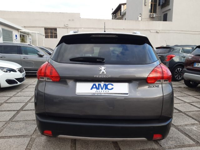 Peugeot 2008 PureTech 82 Allure - foto 4 di 4