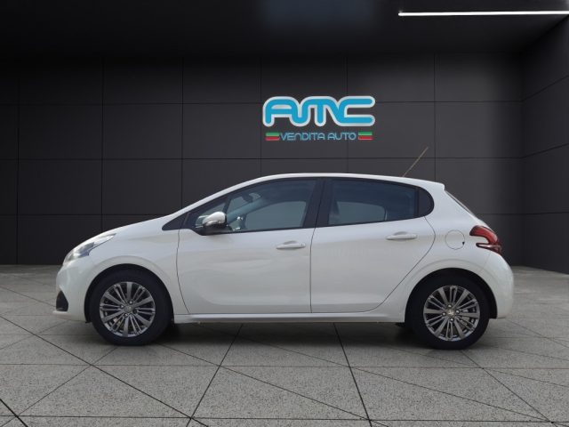 Peugeot 208 1� serie PureTech 82 5 porte Allure - foto 3 di 4
