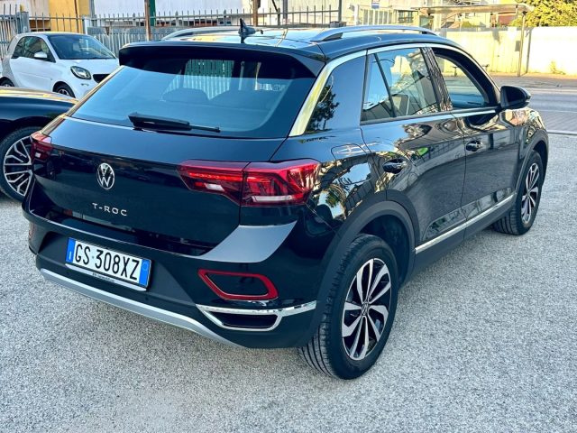 Volkswagen T-Roc 1.0 TSI STYLE LED C17" CARPLAY KAMERA CLIMA CRUISE - foto 3 di 4