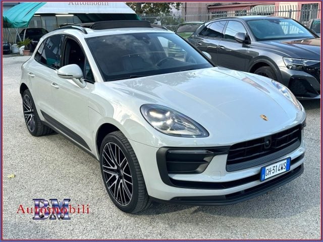 Porsche Macan 2.0 265CV - UFFICIALE - BOOK SERVICE - APPROVED, del 2022, 57.900 km, in vendita a Pescara (PE)