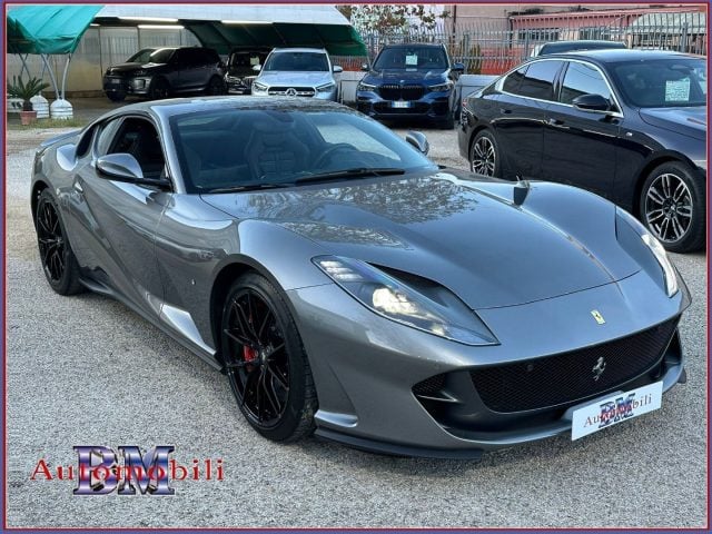Ferrari 812 SUPERFAST I TAGLIANDI POWER CARBONIO STRAFUL, del 2018, 19.900 km, in vendita a Pescara (PE)