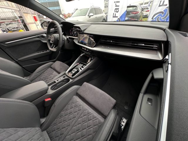 Audi RS3 SPB TFSI quattro S tronic MATRIX CARPLAY TETTO ACC, del 2023, 1 km, in vendita a Liscate (MI)