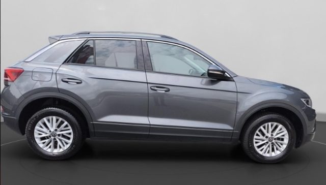 Volkswagen T-Roc 1.0 TSI Life usato a LISCATE