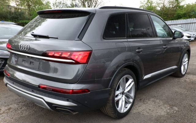 Audi Q7 SUV 50 TDI quattro S line7/Posti MY2025 Tetto Ap. - foto 2 di 4