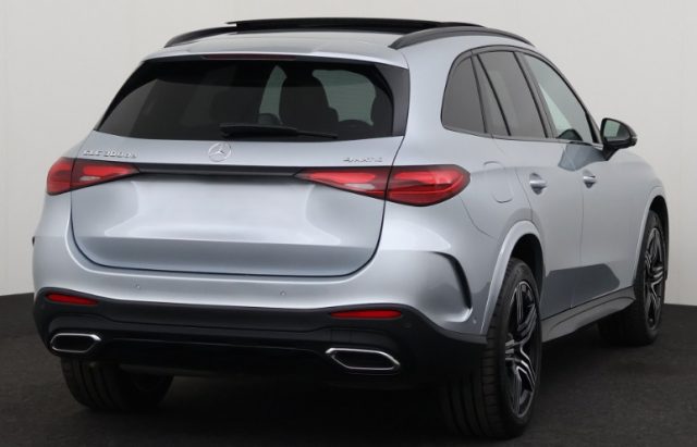 Mercedes-Benz GLC 300 de 4Matic Plug-in hybrid AMG Tetto Panoramico Ap. - foto 3 di 4