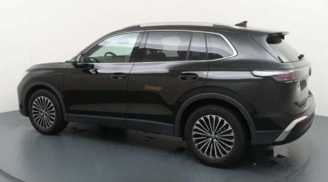 Volkswagen Tiguan 1.5 eTSI 150 CV ACT DSG Elegance N1 Autocarro usato a LISCATE
