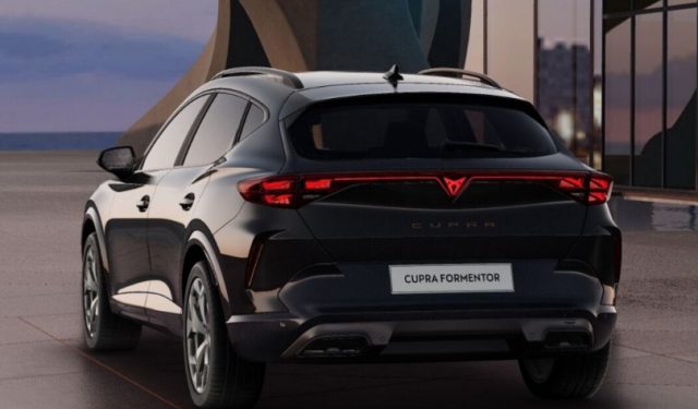 CUPRA Formentor 1.5 Hybrid DSG - foto 3 di 4