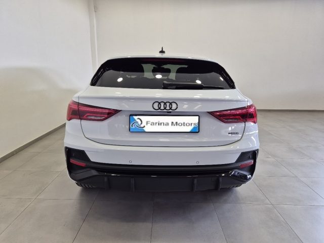 Audi Q3 SPB 40 TDI quattro S tronic S line edition - foto 4 di 4