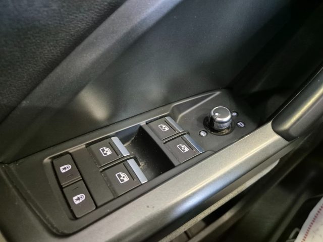 Audi Q3 SPB 40 TDI quattro S tronic S line edition usato a LISCATE