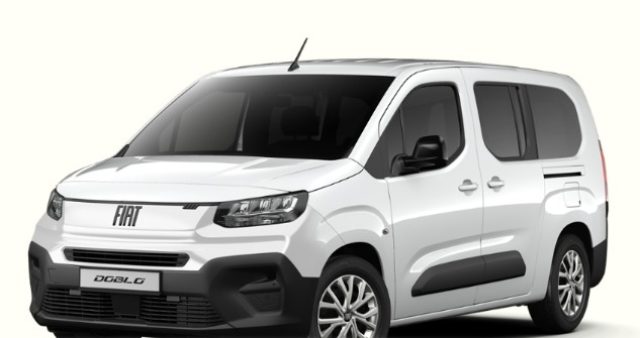 Fiat Doblo Dobl� 1.5 BlueHdi 130CV AT8 Combi Maxi N1 Pack Com - foto 4 di 4