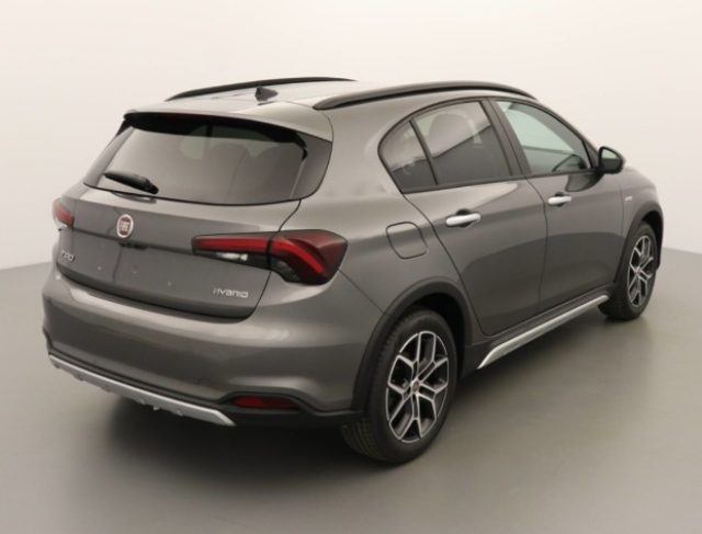 Fiat Tipo 1.5 Hybrid DCT 5 porte Cross - foto 2 di 4