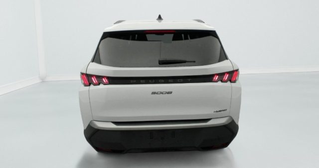 Peugeot 5008 Hybrid 145 e-DCS6 Allure in PROMO con Panoramic P km 0 a LISCATE