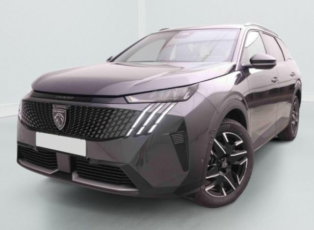Peugeot 5008 Hybrid 145 e-DCS6 Allure in PROMO con Panoramic P - foto 2 di 4