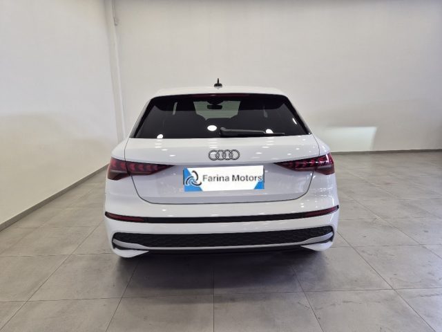 Audi A3 35 TFSI MHEV S tronic S line edition - foto 4 di 4