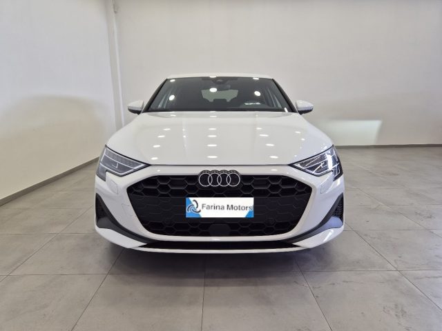 Audi A3 35 TFSI MHEV S tronic S line edition - foto 2 di 4