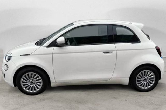 Fiat 500e Berlina 23,8 kWh Action usato a LISCATE