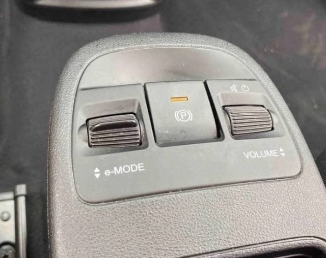 Fiat 500e Berlina 23,8 kWh Action, del 2022, 31.000 km, in vendita a Liscate (MI)