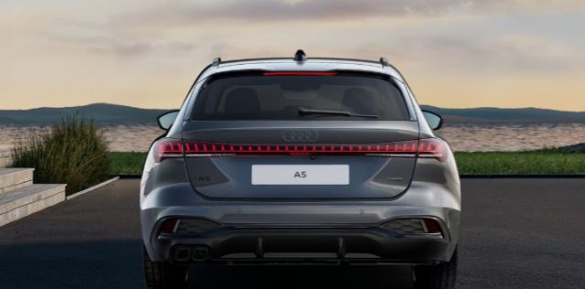 Audi A5 Avant TDI 150 kW mHEV+ quattro S Line N1 Autoc - foto 4 di 4
