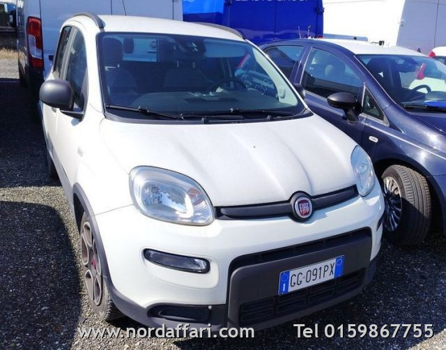 Fiat Panda 1.0 FireFly S&S Hybrid City Life ** NEOPATENTATO** usato a BRUSNENGO