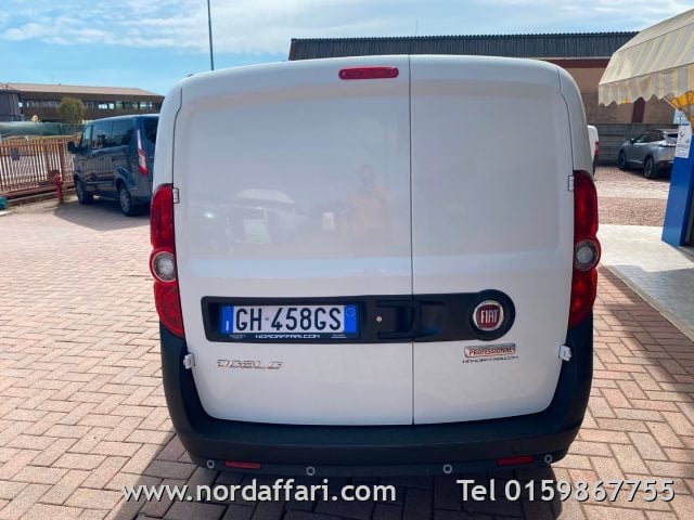 Fiat Doblo Doblò 1.6 MJT 105CV PC-TN Lounge 3 POSTI - foto 3 di 4