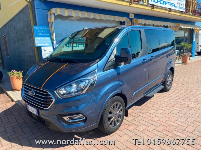 Ford Tourneo Custom 320 2.0 EcoBlue 130CV MHEV PC Titanium usato a BRUSNENGO