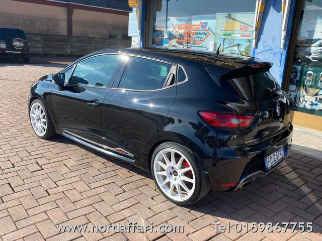Renault Clio TCe 220CV EDC 5 porte Energy R.S. Trophy N�2589 usato a BRUSNENGO