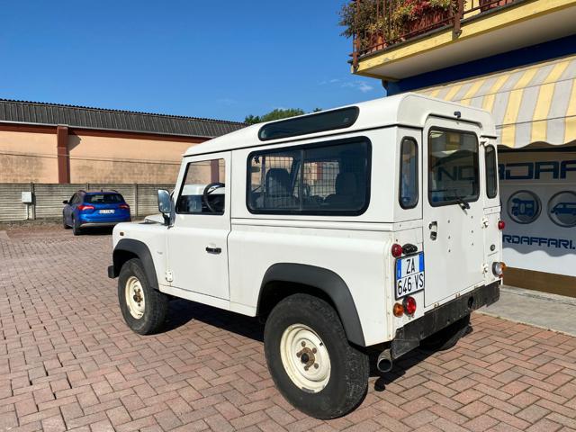 Land Rover Defender 90 2.5 Td5 3 posti ISCRITTA ASI - foto 2 di 4