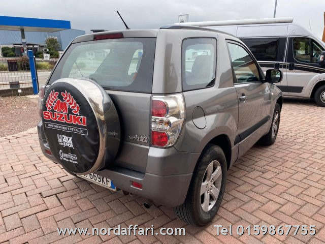 Suzuki Grand Vitara 1.9 DDiS 3 porte - foto 2 di 19